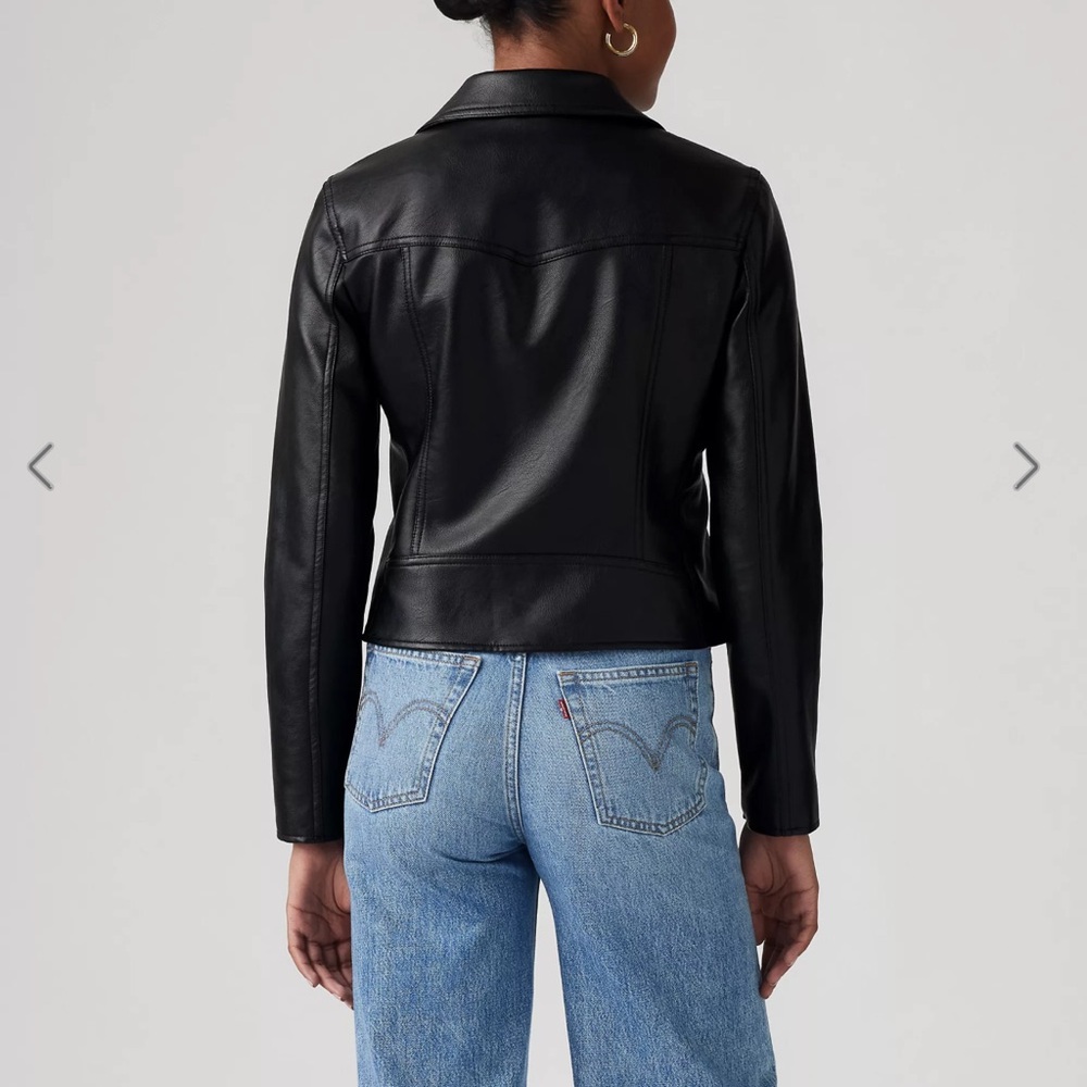 Levi’s Black Faux Leather Jacket - Picture 14 of 15